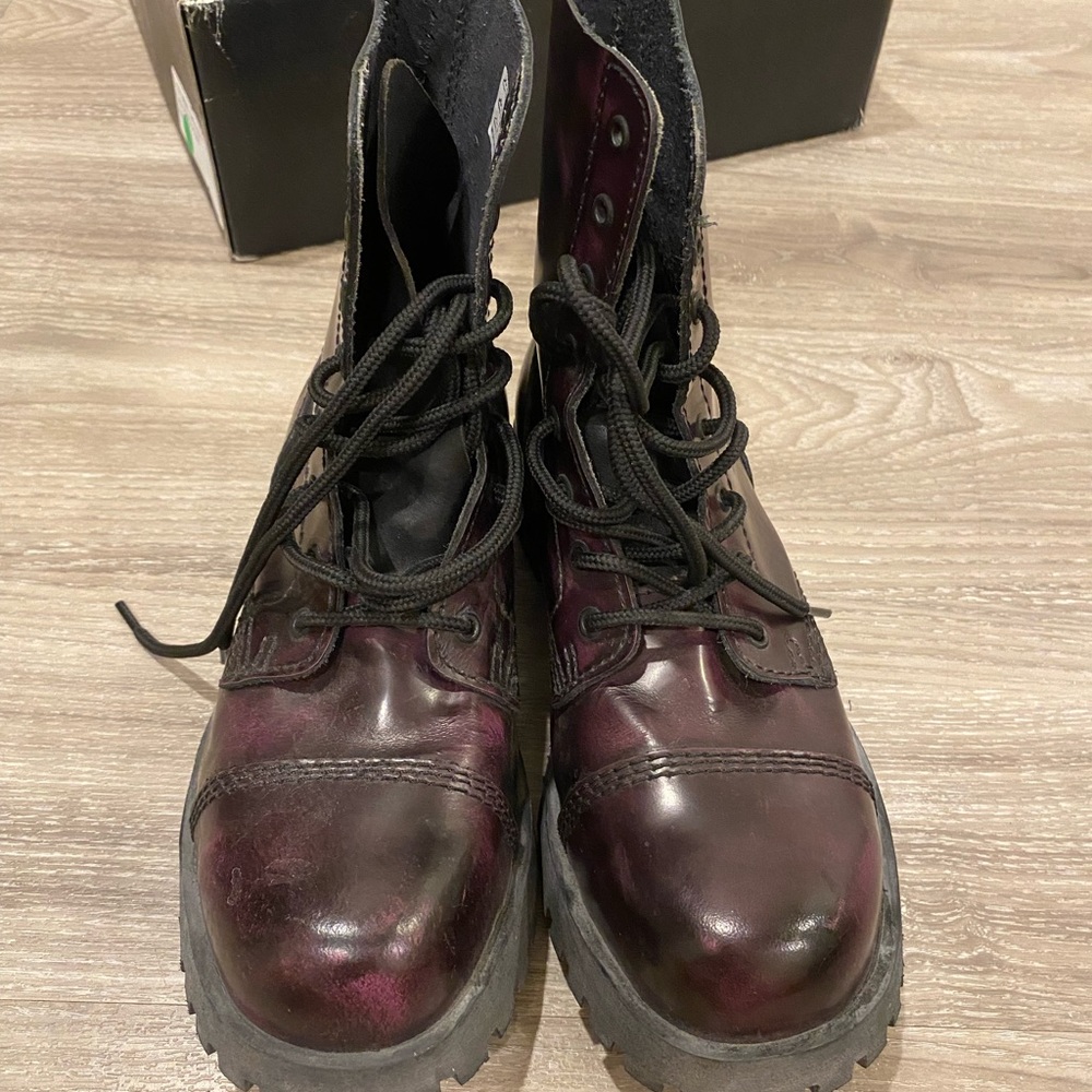 Nevermind eight hole purple boot